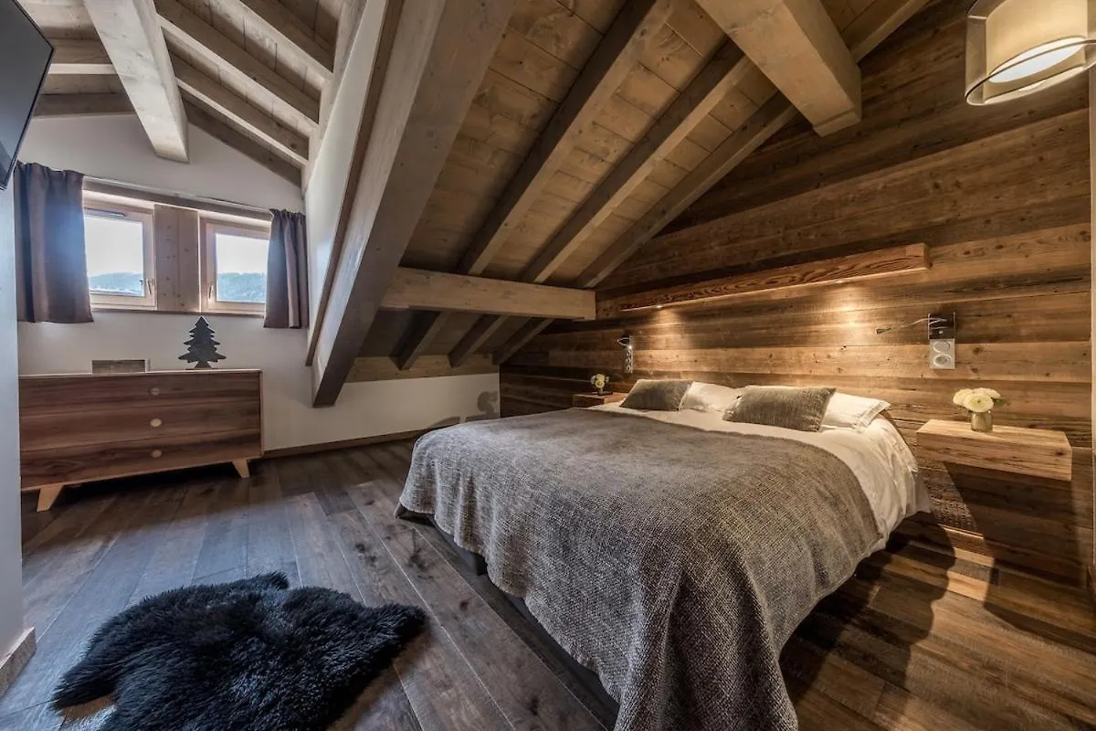 4 Bedrooms Penthouse In Courchevel 1650